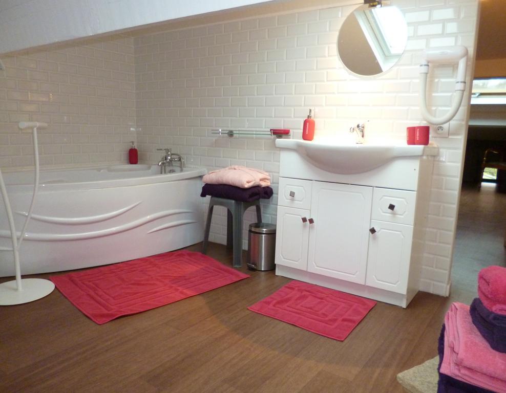 Bed and Breakfast Le Lac De Crivito Caraman Номер фото
